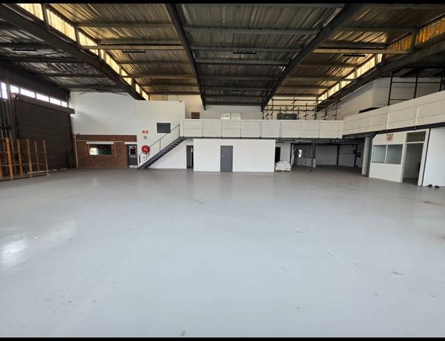 930M² WAREHOUSE TO LET IN OPHIRTON
